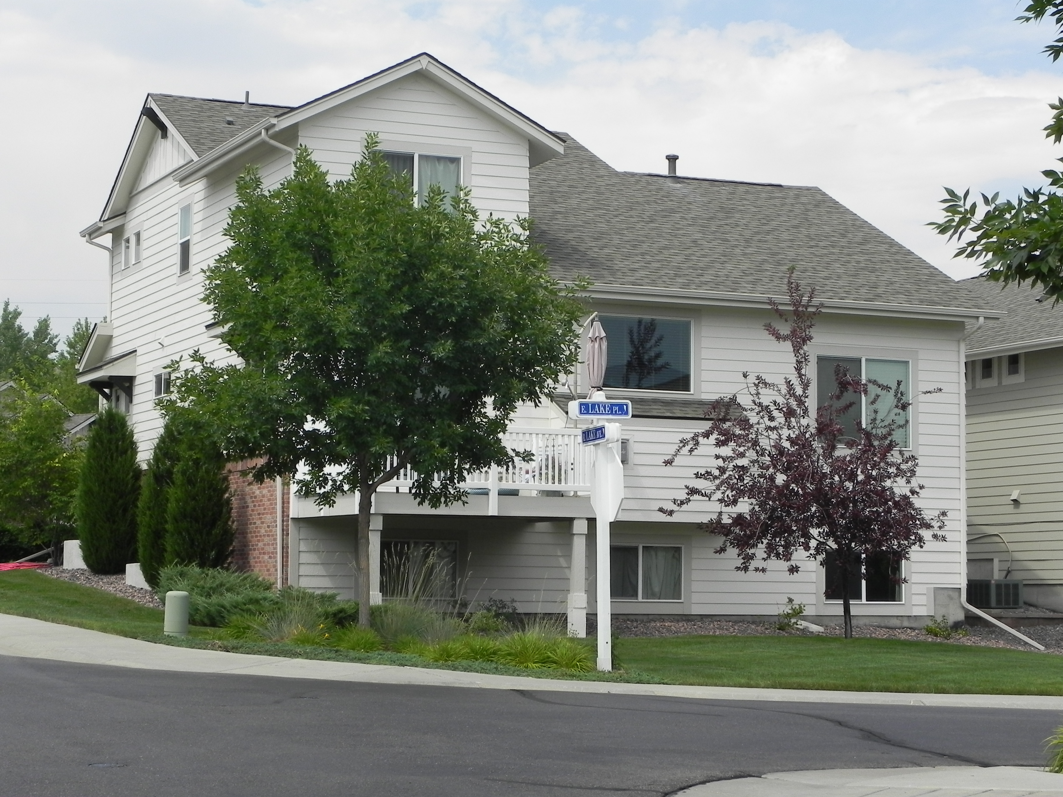 Neighborhood of Greenfield Aurora CO 80016